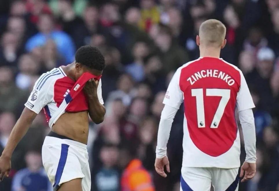 九游游戏中心-包含英超激烈争夺，精彩瞬间连续不断让人目不暇接的词条