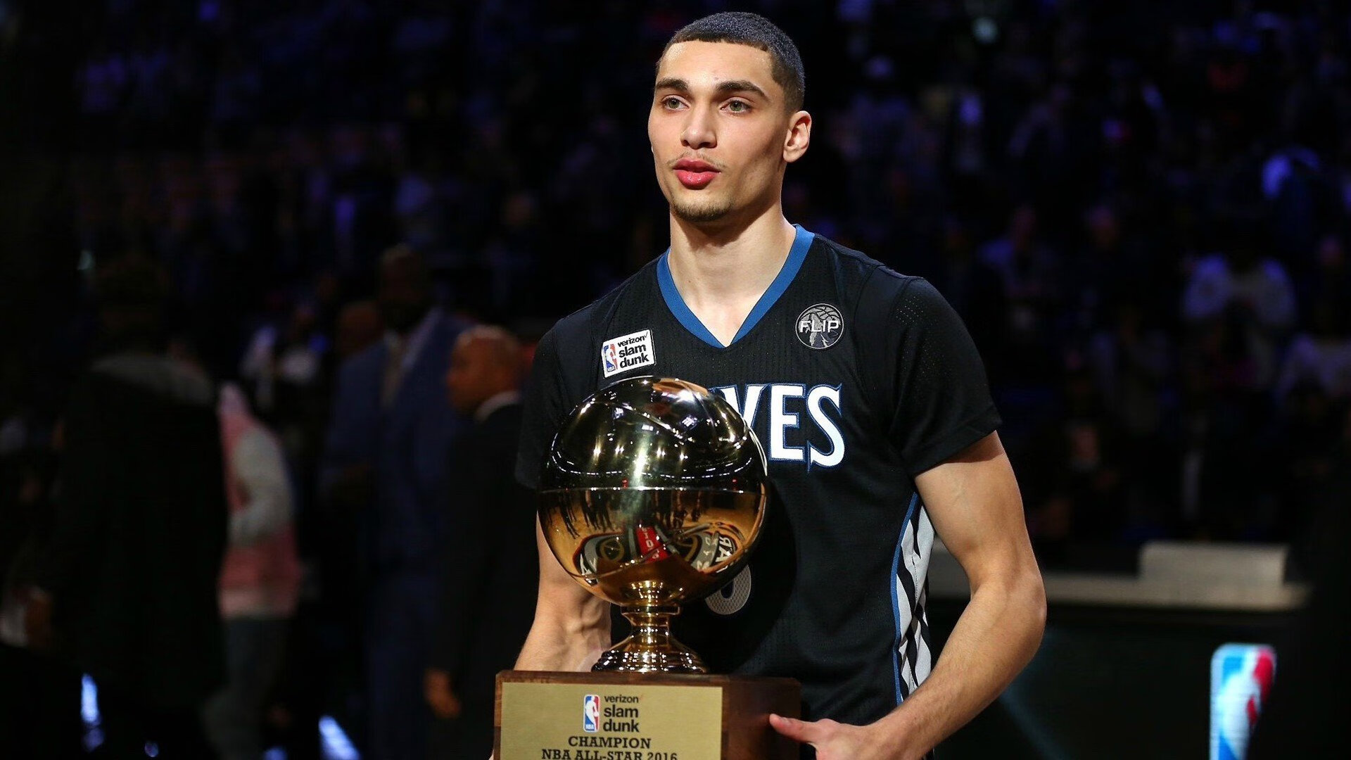 _掘金队士气高涨，攻守两端表现出色_，掘金队现在叫什么