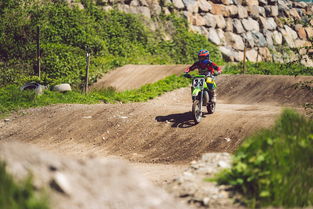 九游9游-全国青少年森林越野赛青春活力无限，青少年进森林研学