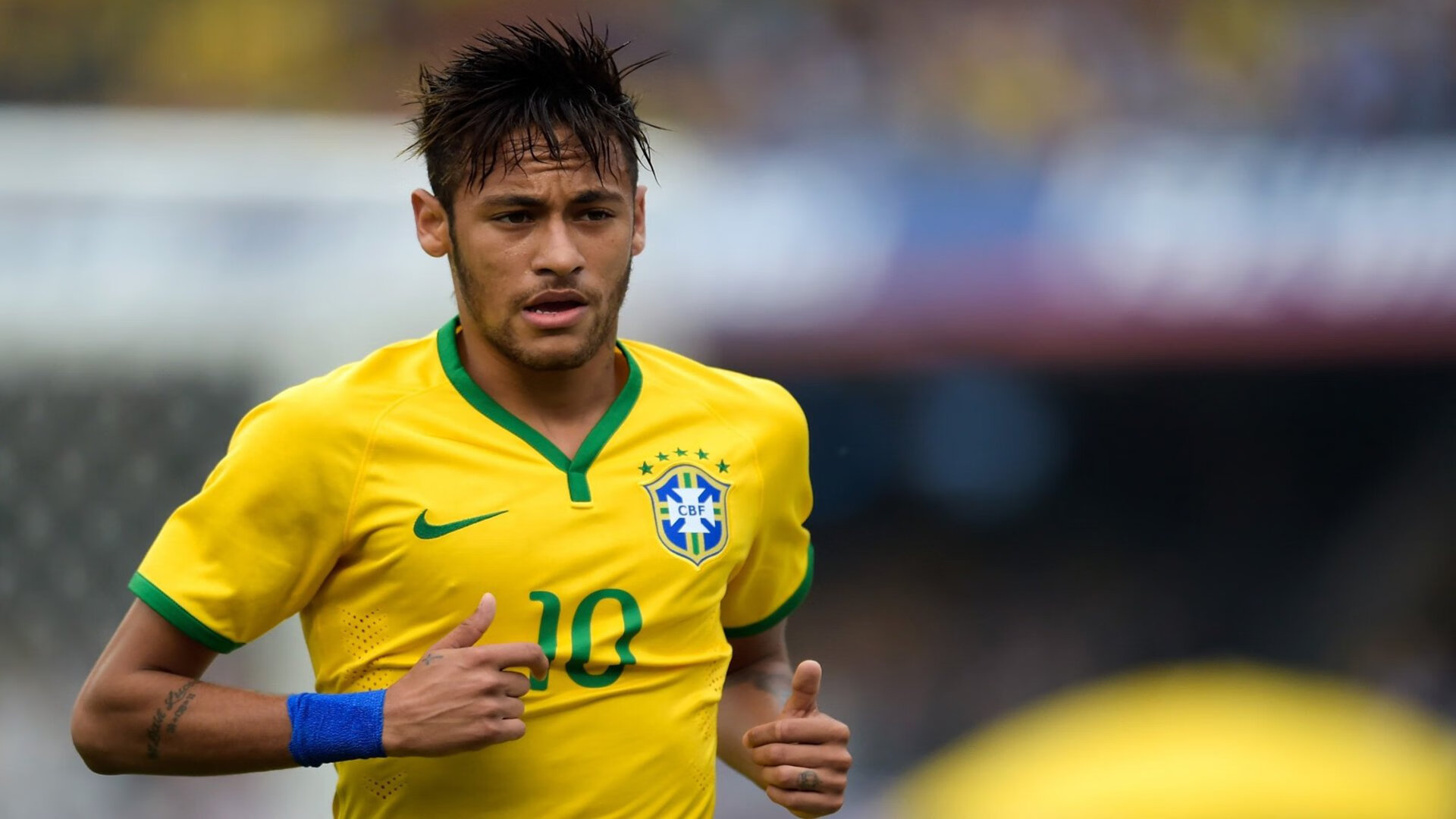 巴雷特：在进攻和防守的交界处，他为全黑队提供坚实支撑